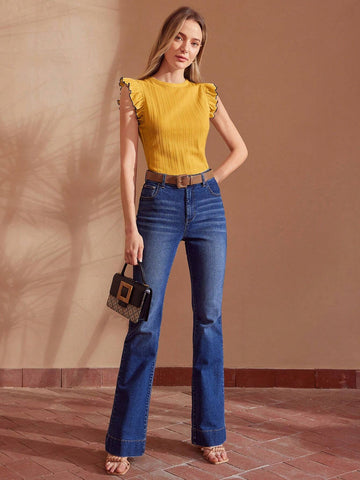 MOTF PREMIUM CONTRAST LETTUCE TRIM RUFFLE ARMHOLE TEXTURED TEE