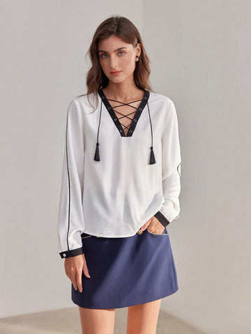 MOTF PREMIUM CONTRAST PIPING TASSEL LACE UP V-NECK BLOUSE
