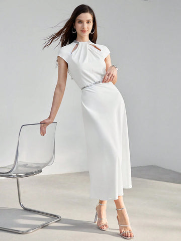 MOTF PREMIUM CUTOUT FOLD PLEATED FLARE HEM DRESS