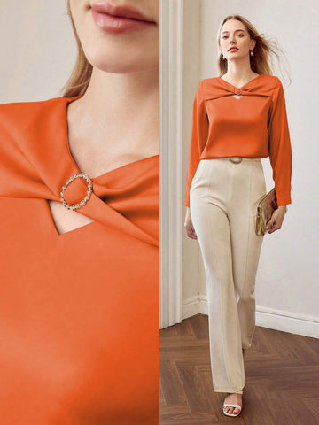 MOTF PREMIUM CUT OUT RING DETAIL BLOUSE