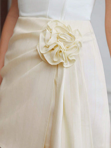 MOTF PREMIUM DRAPED FLOWER APPLIQUE SKORT