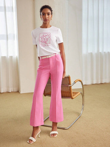 MOTF PREMIUM EMBROIDERY FLORAL AND LETTER PATTERN TEE