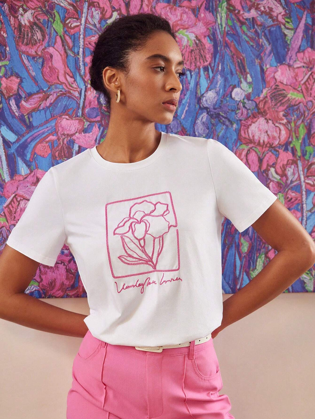 MOTF PREMIUM EMBROIDERY FLORAL AND LETTER PATTERN TEE