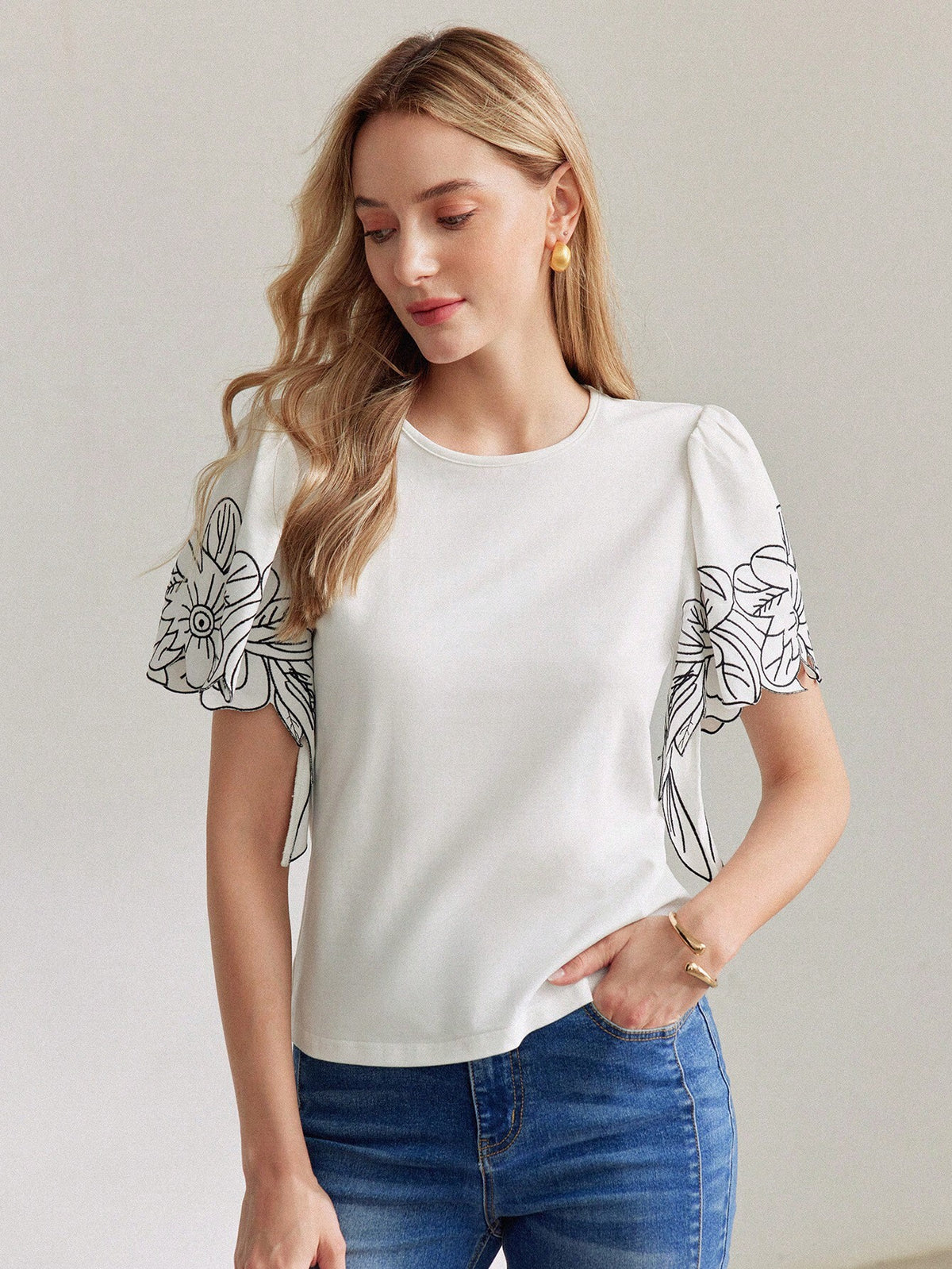 MOTF PREMIUM EMBROIDERY FLORAL PATTERN FLUTTER SLEEVE TEE