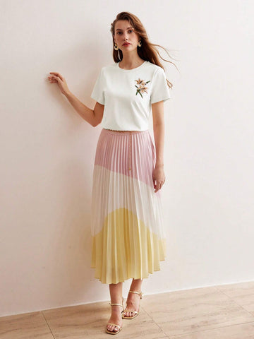 MOTF PREMIUM EMBROIDERY FLORAL PATTERN SHORT SLEEVE TEE