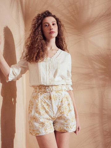 MOTF PREMIUM FLORAL EMBROIDERY BUCKLE BELTED SHORTS