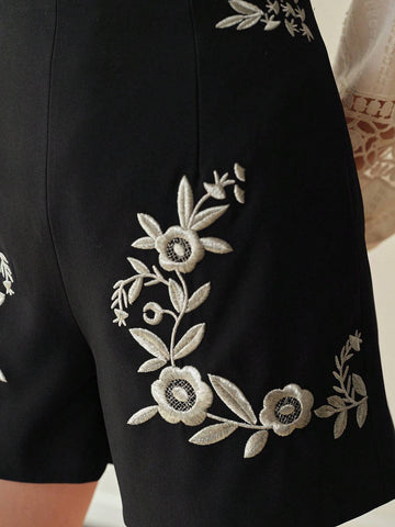MOTF PREMIUM FLORAL EMBROIDERY ELASTIC WAIST SHORTS