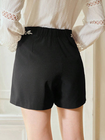 MOTF PREMIUM FLORAL EMBROIDERY ELASTIC WAIST SHORTS