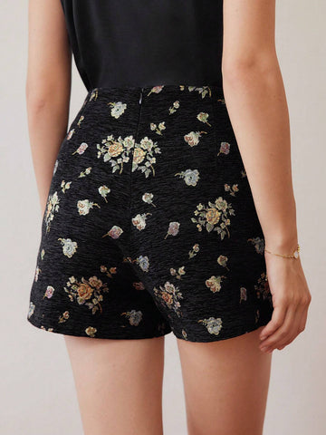 MOTF PREMIUM FLORAL PRINT ZIPPER BACK SHORTS