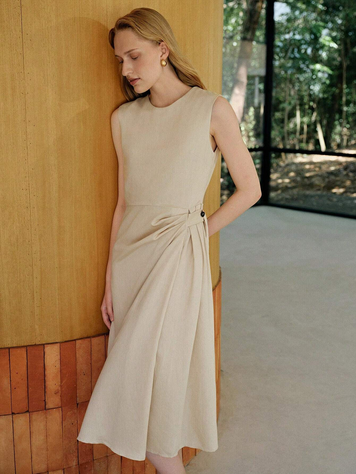 MOTF PREMIUM FOLD PLEATED A LINE TANK DRESS