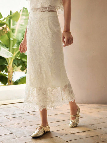 MOTF PREMIUM LACE SPLIT BACK STRAIGHT SKIRT