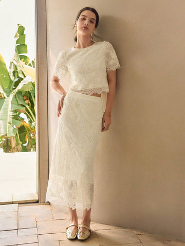 MOTF PREMIUM LACE SPLIT BACK STRAIGHT SKIRT