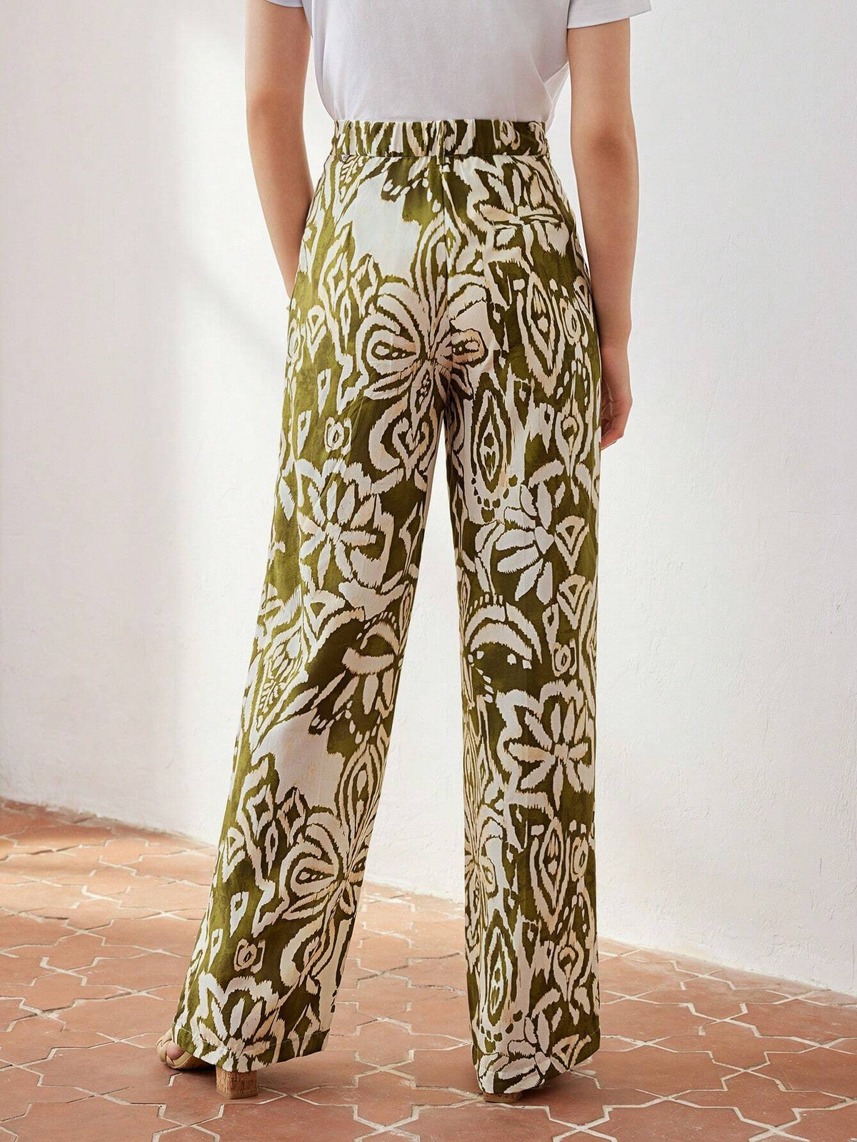 MOTF PREMIUM RETRO PRINT WIDE LEG PANTS