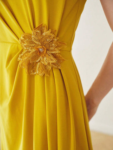 MOTF PREMIUM SEQUIN STEREO FLOWER DETAIL FOLD PLEATED COCKTAIL DRESS