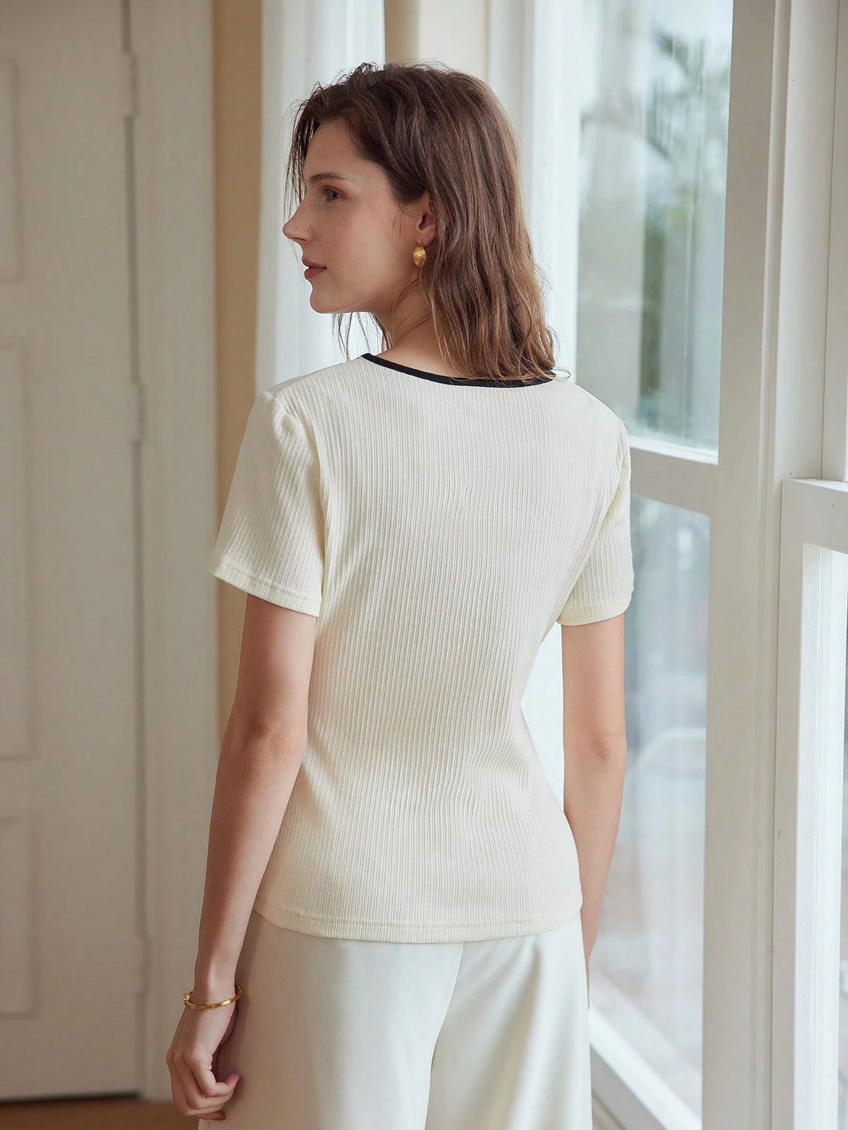 MOTF PREMIUM SIMPLE CONTRAST TRIM RIBBED TEE