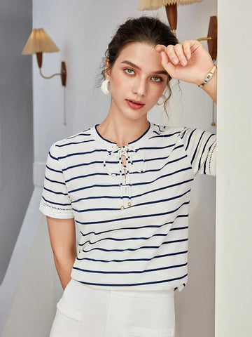MOTF PREMIUM STRIPED PRINT LACE UP FRONT TEE