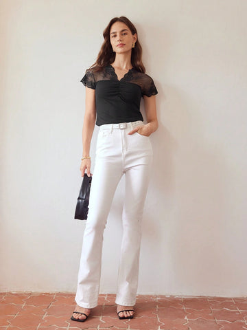 MOTF PREMIUM V-NECK CONTRAST LACE YOKE RUCHED BUST TEE
