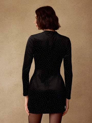 MOTF PREMIUM VELVET RHINESTONE KEYHOLE NECK STEREO FLOWER DETAIL SHORT DRESS