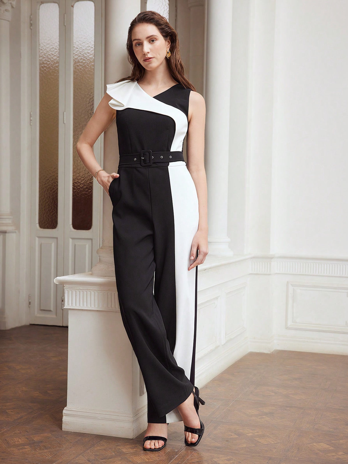 MOTF PREMIUM WOMEN'S WOVEN TWO TONE SLANT POCKET BUCKLE BELTED JUMPSUIT