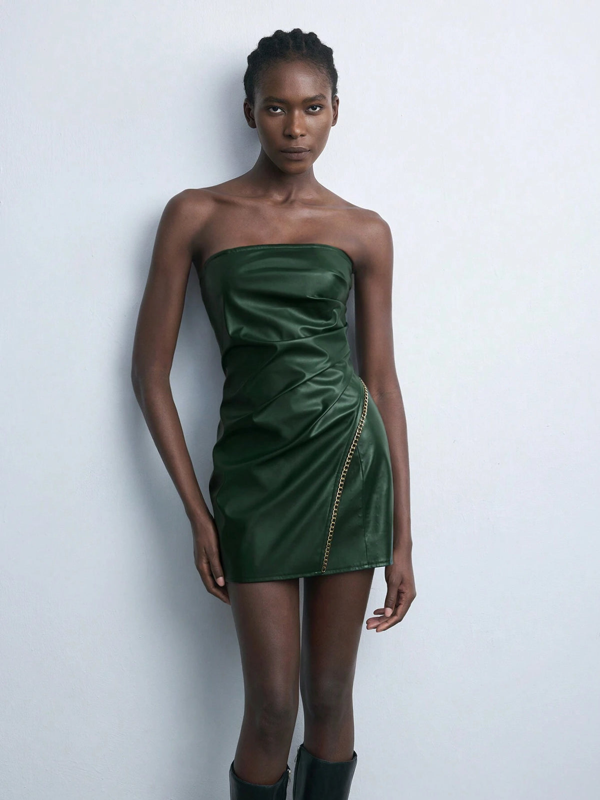 Maija Urban Chic Elegant Daily Casual Holiday Party Vintage PU Leather & Gold Chain Patchwork Green Bandeau Mini Dress, Autumn/Winter New Arrival