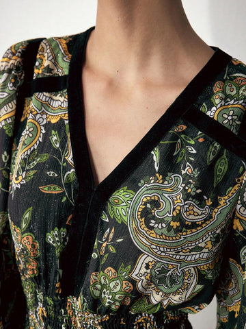 Maija V-Neck Long Sleeve Floral Print Minimalist Short Casual Dress For Women