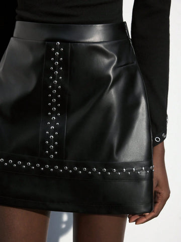 Maija Women Plain Color Rivets Decor Casual Mini Skirt