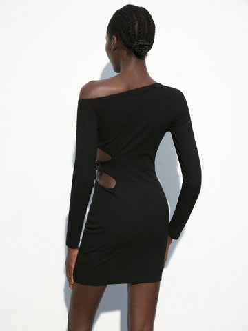 Maija Women Solid Color Asymmetric Neckline Side Cutout Fashionable Mini Dress, For Autumn