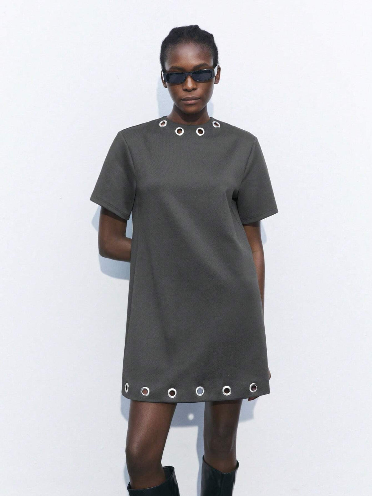 Maija Women's Casual Metal Eye Decor Short Sleeve Dress, Summer Fashion