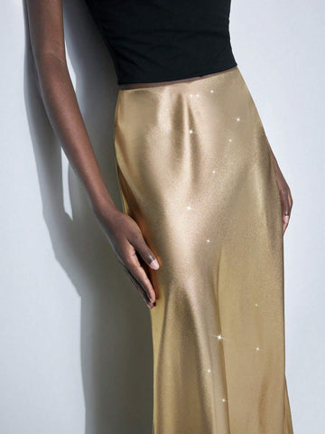 Maija Women's Gold Metallic Coated Elastic Pencil Skirt, Fitted Mermaid Tail Silhouette, Modern Christmas Party Skirt