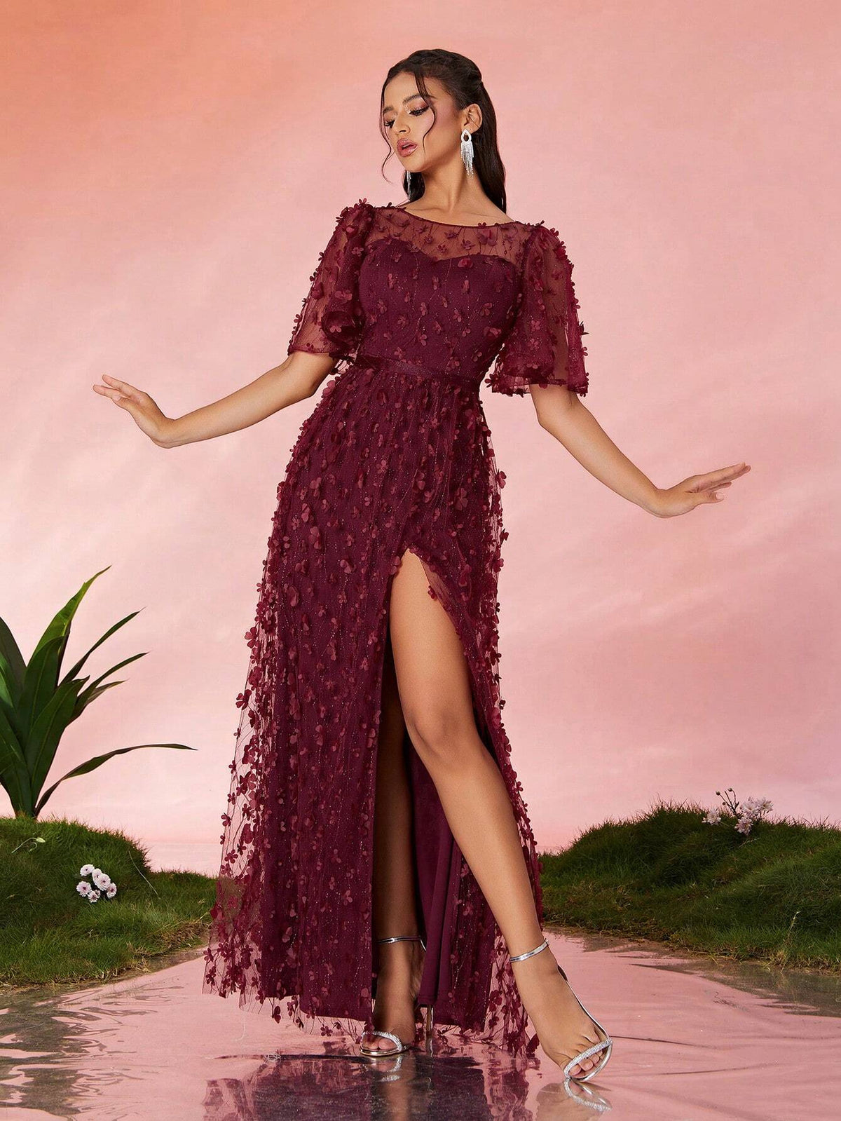 Mgiacy Round Neck See-Through Floral Sequined Lace Short Sleeve Front Split High-End Evening Dress