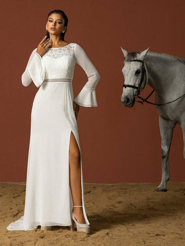 Minimalist Lace Patchwork Flare Sleeve French Light Bridal Gown