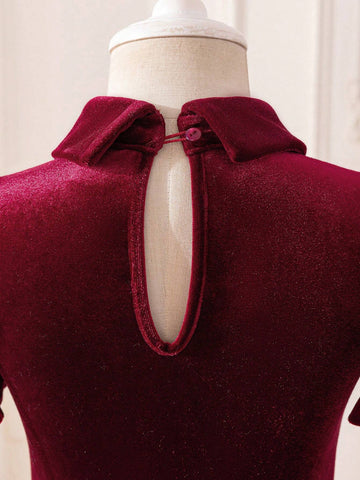 Mommy And Me Young Girl's And Young Girl's Fashion Elegant High-End Ruffle Sleeve Beaded Cinched Waist Simple Burgundy Velvet Dress