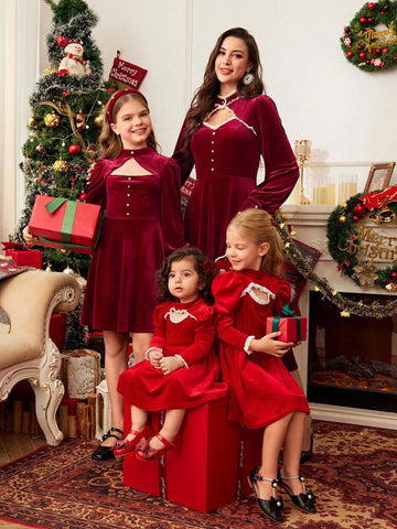 Mommy And Me Young Girl's And Young Girl's Red Velvet Hollow Pearl Button Dress Set, Suitable For Party Wear