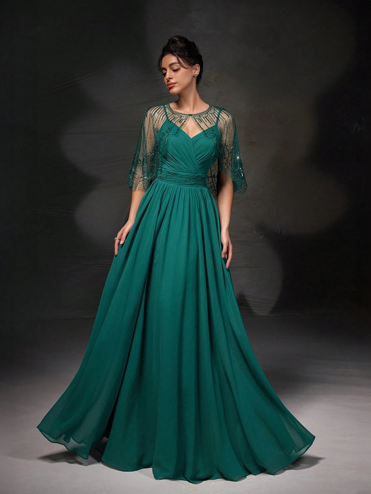 New Arrival Elegant Lace Embroidered Cape Sleeveless Dress Party Dress Set