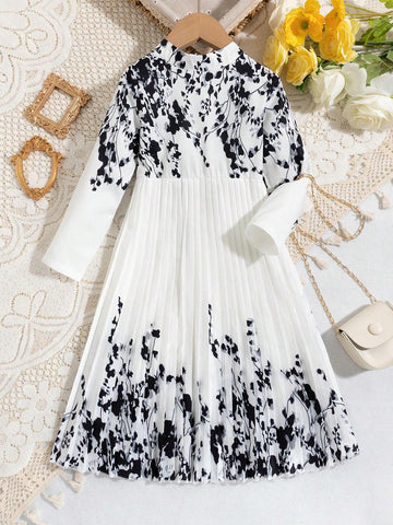 New Arrival Girls' Lovely Vitality White Pleated Long Dress For Daily Wear Sibling Outfits Mathing Outfits (3 Pieces Are Sold Separately)
