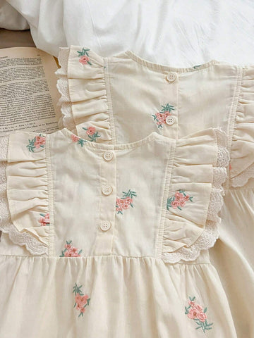 New Embroidered Flower Flying Sleeve Princess Dress For Girls