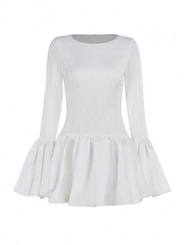 New Fashion Women Elegant Fitted Round Neck Bell Sleeve Bubble Short Dress, Autumn