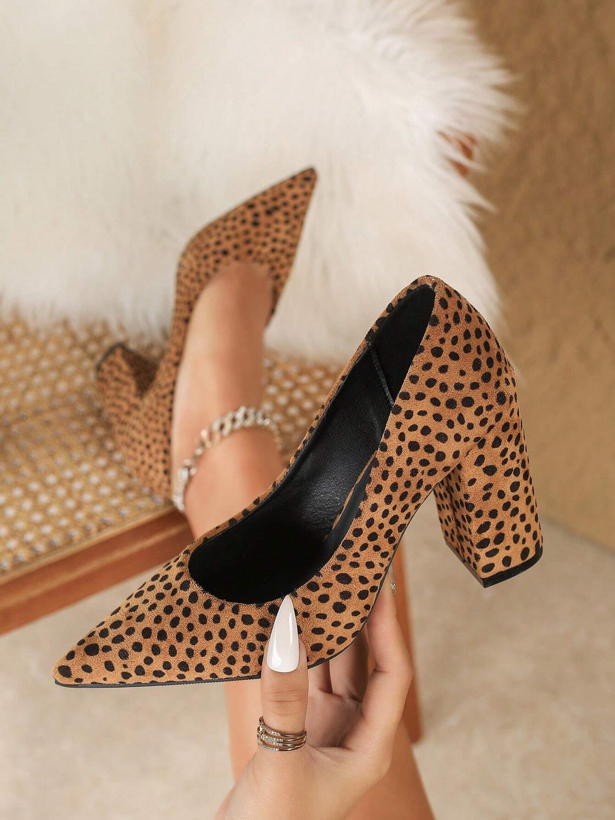 New Fashion Women Pointed Toe Leopard Casual Simple Thick