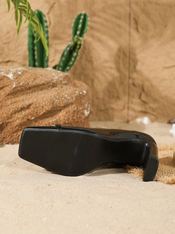 New Fashionable Patent Leather Thick Heel Square Toe Metal Buckle