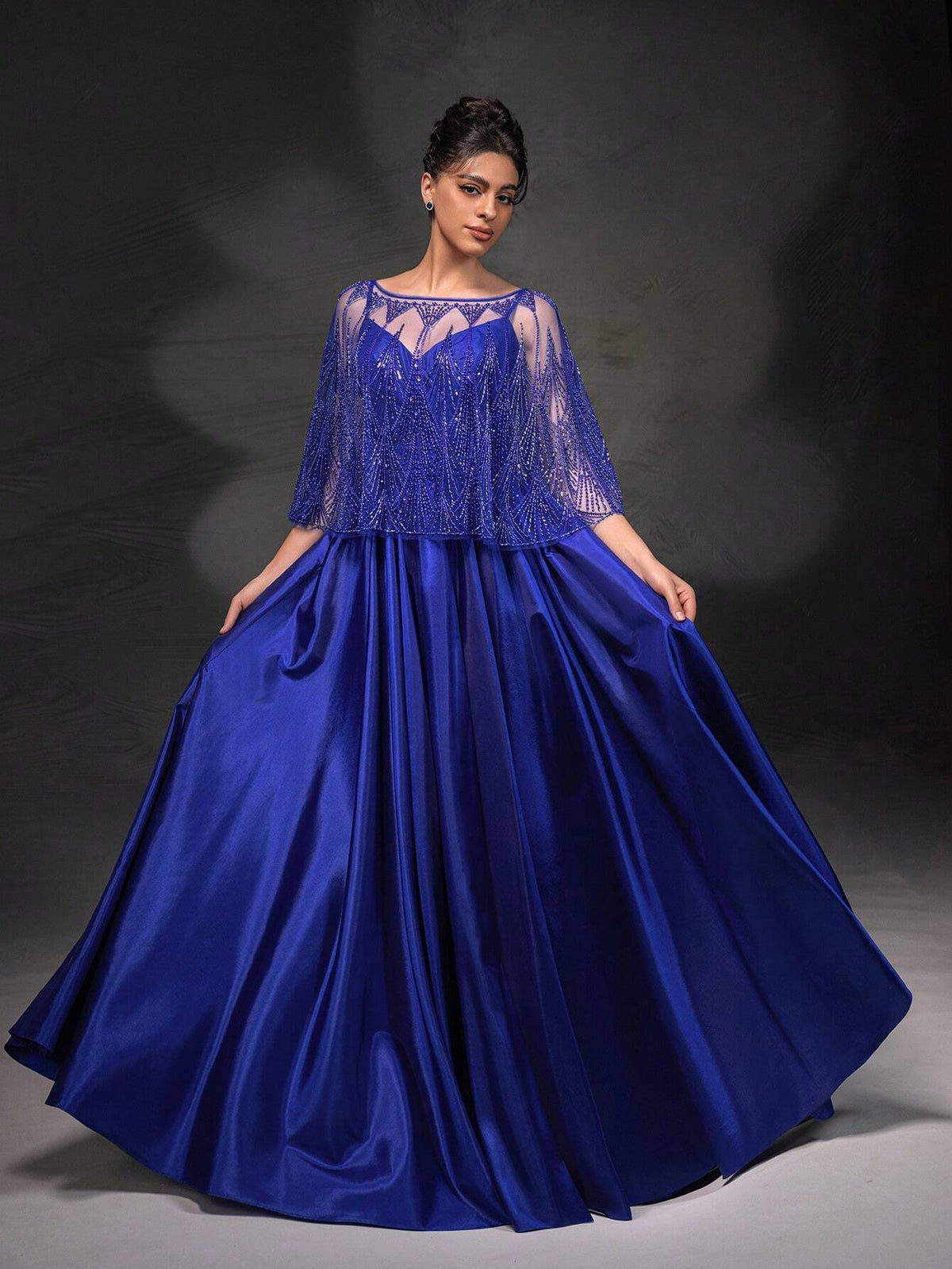 New High-End Elegant Heavy Industry Lace Shawl Spaghetti Strap Evening Dress