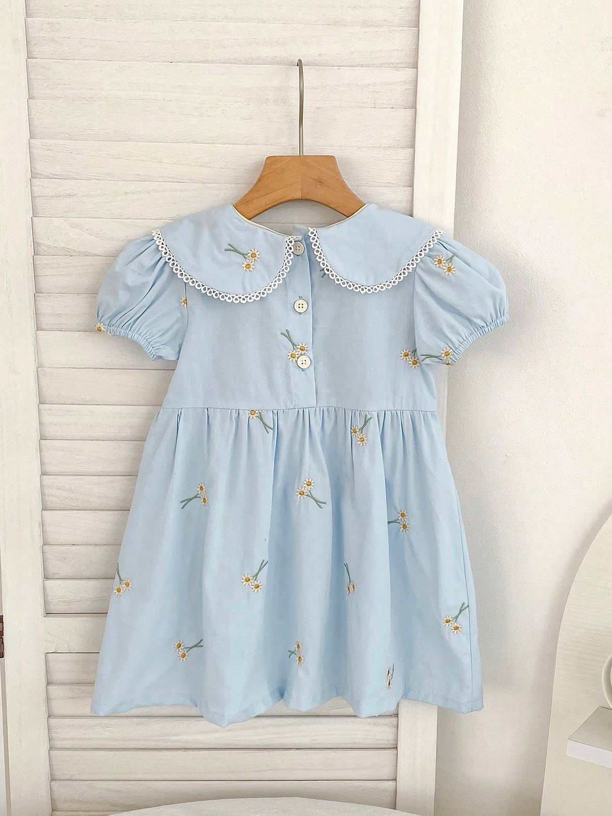 New Style Peter Pan Collar Embroidery Flower Girls' Short Sleeve Princess Dress