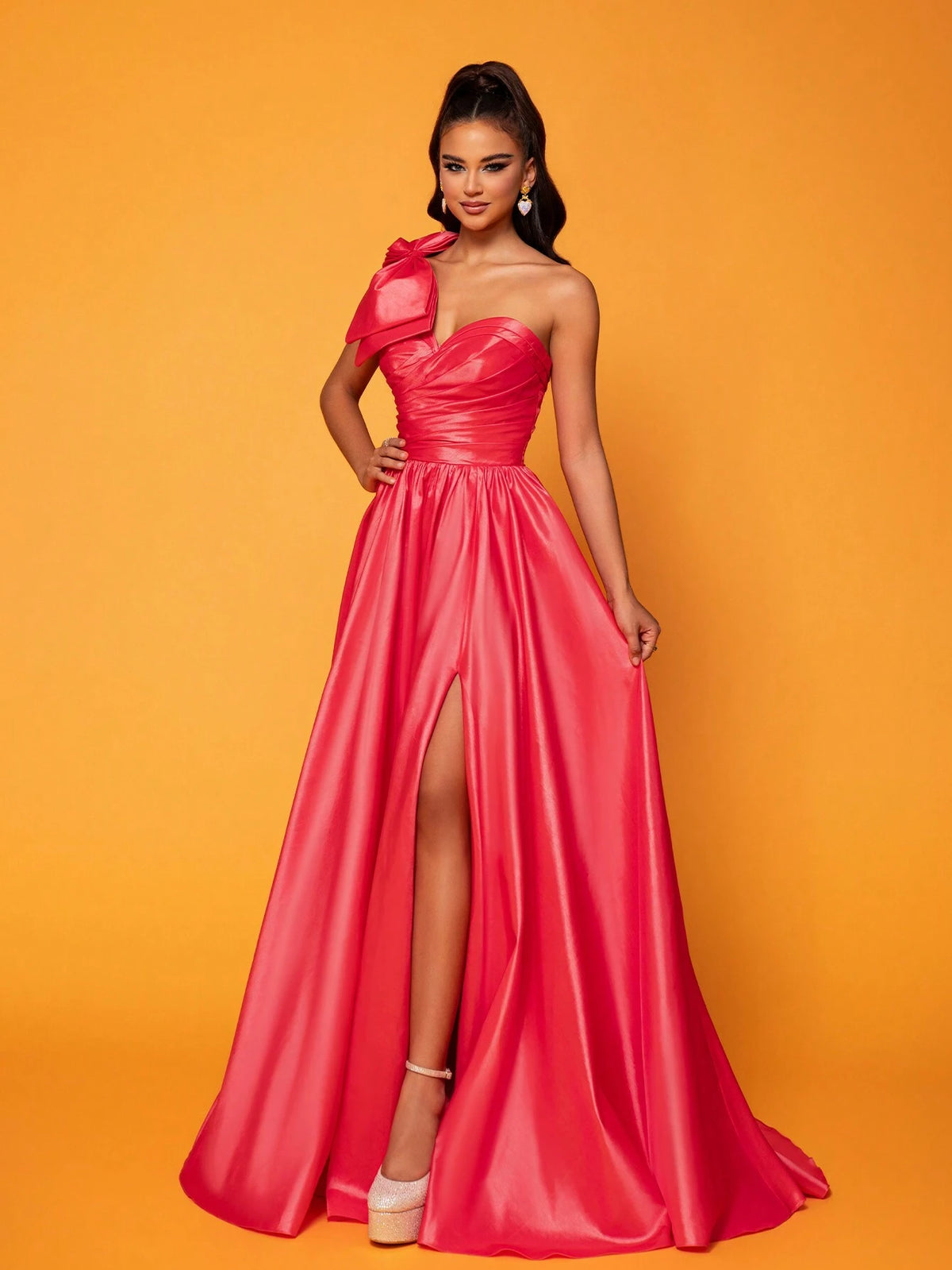 New Style Strapless Sexy And Unique Sleeve Design Evening Dress For Formal Occasions