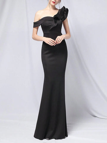Off-Shoulder Mermaid Evening Dress With Ruffled Hemline And Bodycon Fit