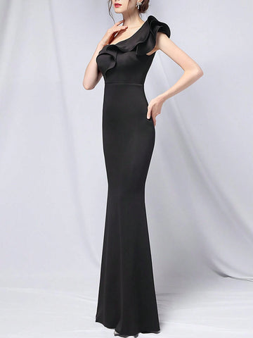 Off-Shoulder Mermaid Evening Dress With Ruffled Hemline And Bodycon Fit