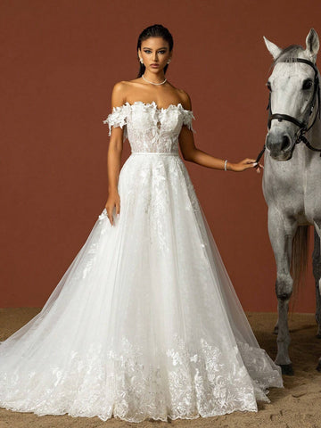 Off-The-Shoulder Lace And Tulle Wedding Dress With Train And Patchwork