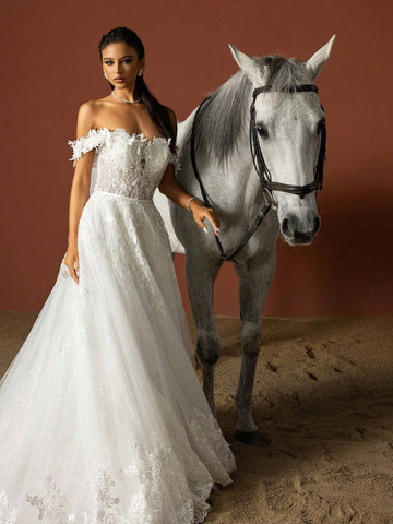 Off-The-Shoulder Lace And Tulle Wedding Dress With Train And Patchwork