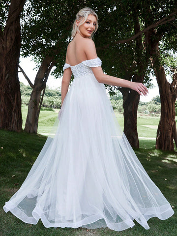 Off Shoulder Contrast Mesh Wedding Dress