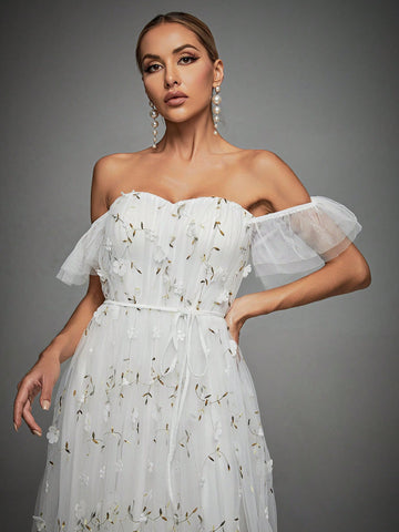 Off Shoulder Floral Appliques Mesh Overlay Maxi Dress