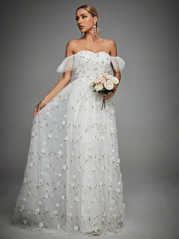 Off Shoulder Floral Appliques Mesh Overlay Maxi Dress