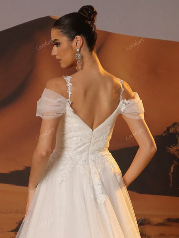 Off Shoulder Ivory Lace Wedding Dresses With Removeable Spaghetti Strap Elegnat V-Neck Tulle Bridal Gowns For Wedding Party Luxury Hand Beading Zip Back